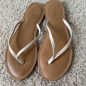 Old Navy Women's White-Strap Tan Footbed Thong Sandals